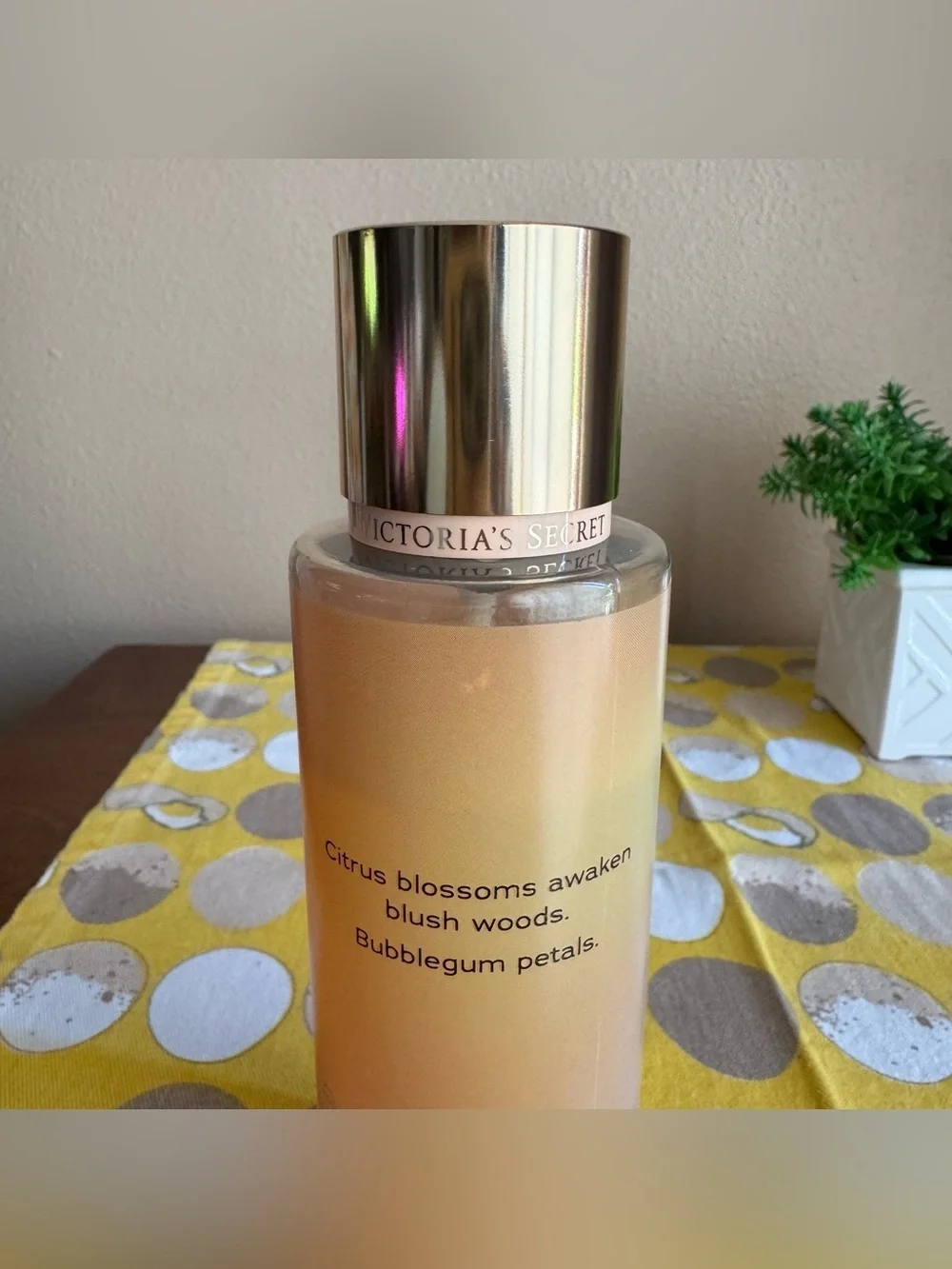 Victoria’s Secret Orange Flower Sun body spray